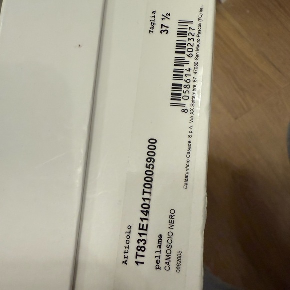 Casadei Flora over the knee boots 
Suede 
Size 37.5 - Picture 8 of 8